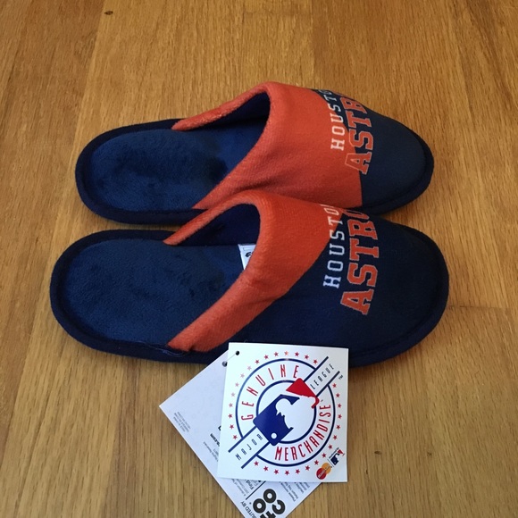 SOLD 🛑 Kids Houston Astros MLB House Slippers - Picture 2 of 8